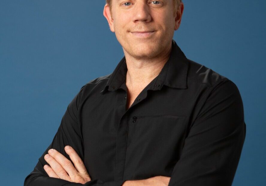 thumbnail_20230525_ShaunMader_HeadShot_SM_277-888x1024